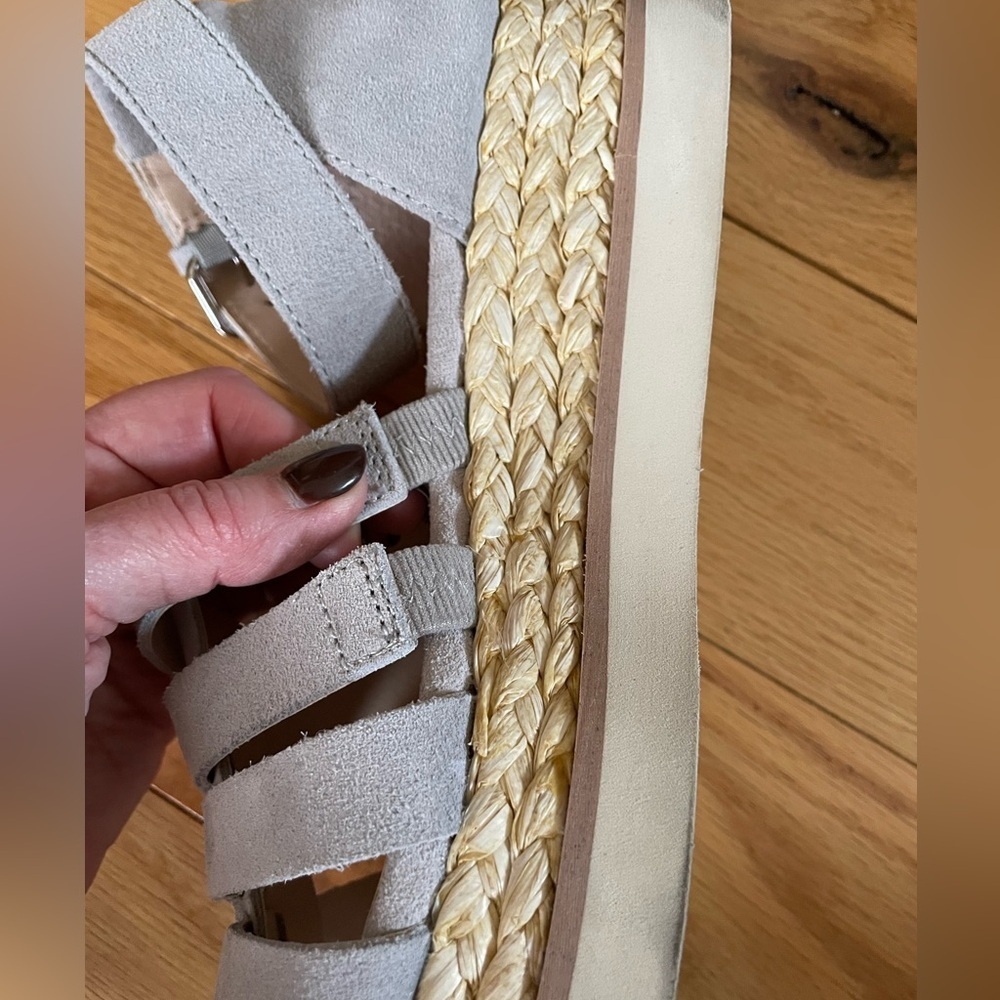 Dolce Vita Sandals, light grey, size 8, good used condition - Picture 6 of 7